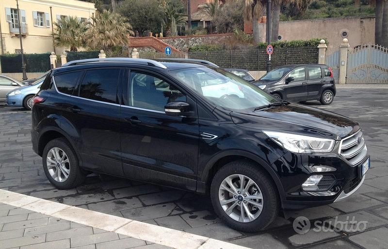 Usata Ford Kuga Business Edition 120 CV (88 kW) 2018 Nero SUV