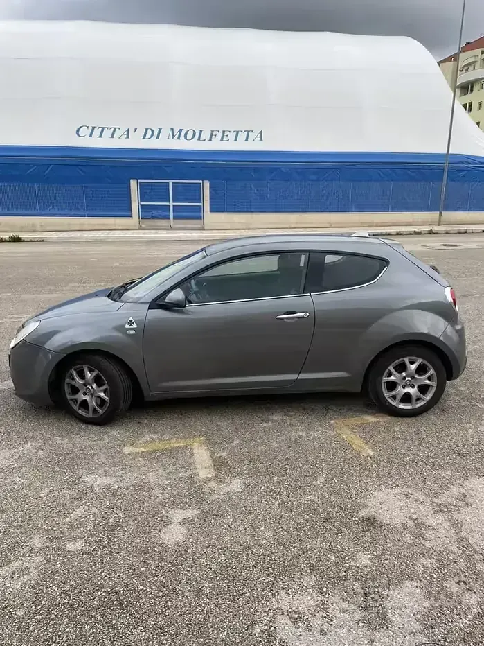 Usata Alfa Romeo MiTo Distinctive 95 CV (69 kW) 2011 Grigio Utilitaria