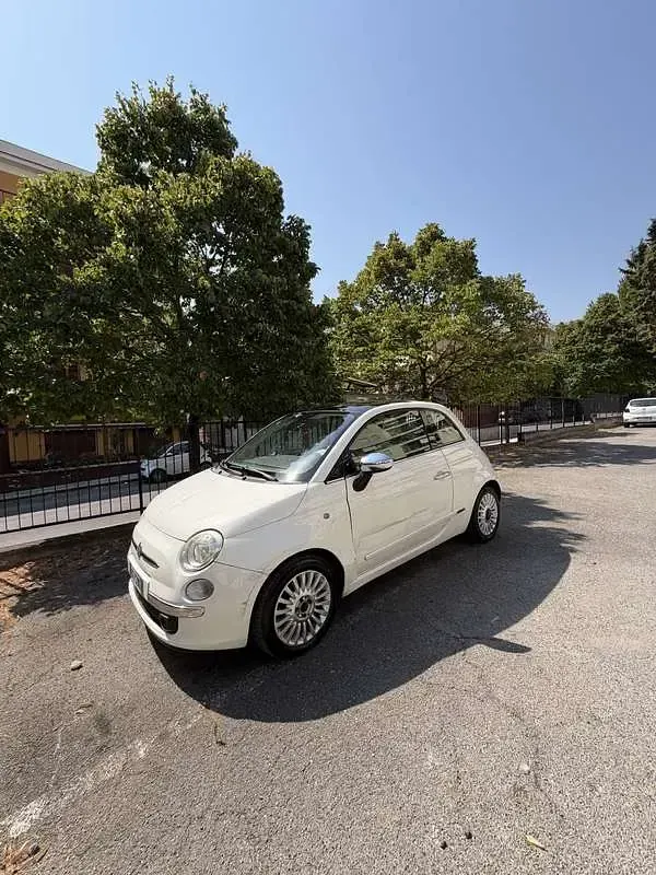 Usata Fiat 500 Lounge 75 CV (55 kW) 2008 Utilitaria