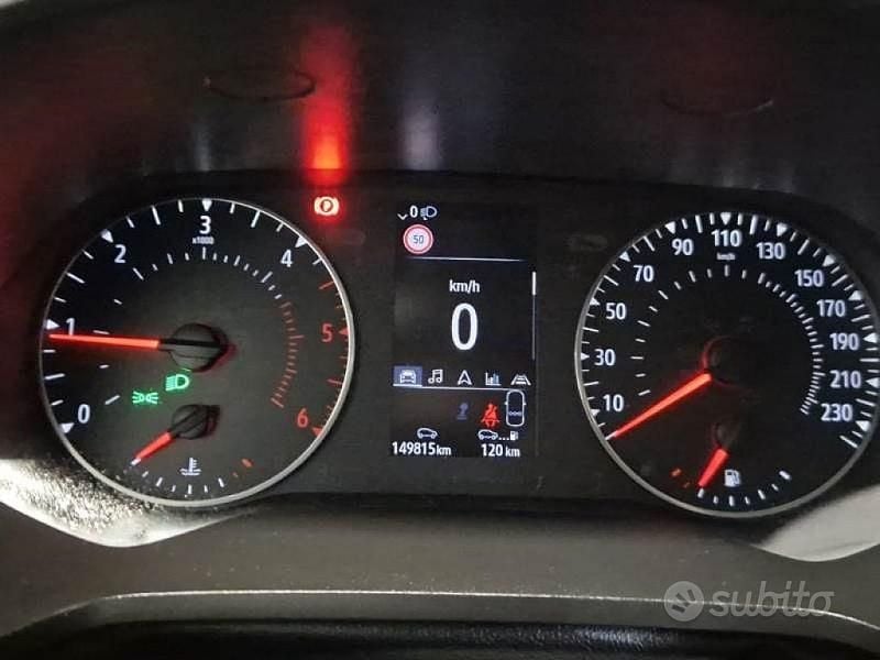 Usata Renault Captur Business 95 CV (69 kW) 2021 Grigio SUV