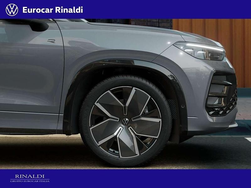 Nuova VW Tayron R-line Plus 150 CV (110 kW) 2026 Dolphin grey metallizzato SUV