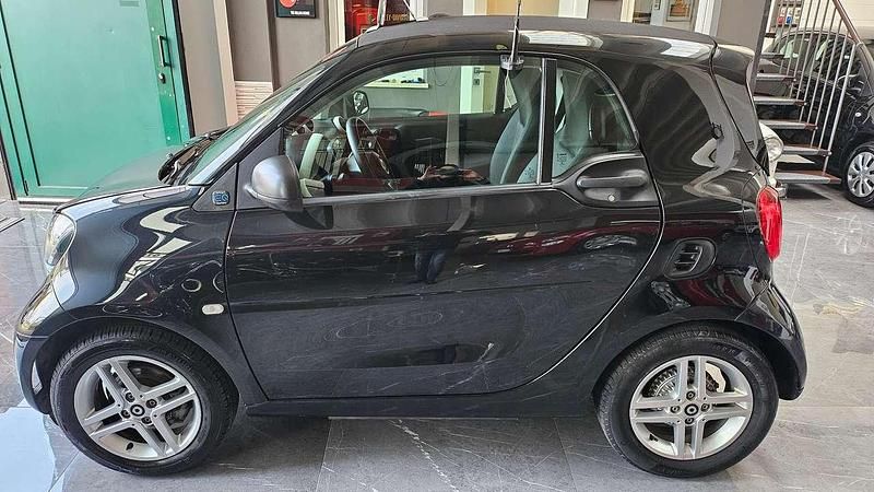 Usata Smart ForTwo Coupé Passion 41 kW (56 CV) 2020 Nero Utilitaria