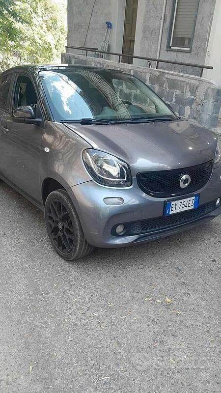 Usata Smart ForFour Passion 70 CV (51 kW) 2015 Grigio Utilitaria