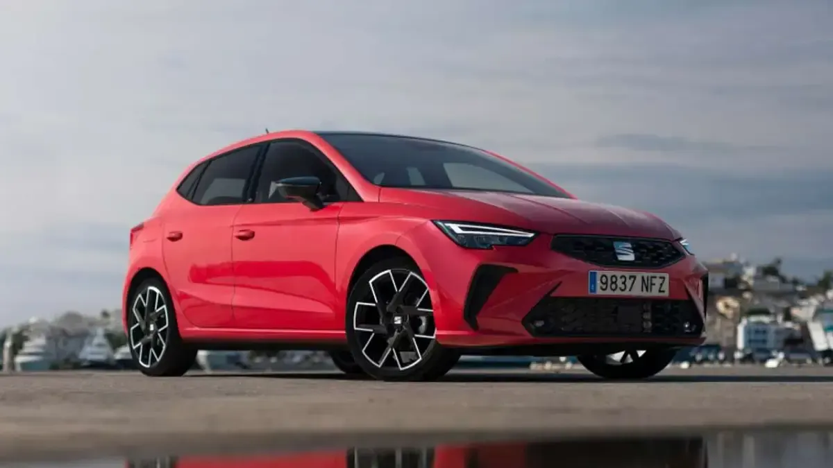 Nuova Seat Ibiza Business 95 CV (69 kW) 2026 Argento Utilitaria