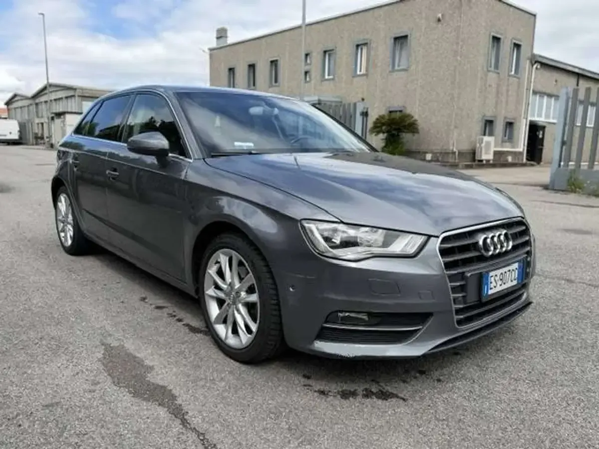 Usata Audi A3 Ambiente 150 CV (110 kW) 2013 Grigio Berlina