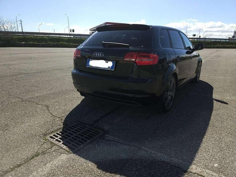 Usata Audi A3 Ambiente 140 CV (102 kW) 2010 Utilitaria