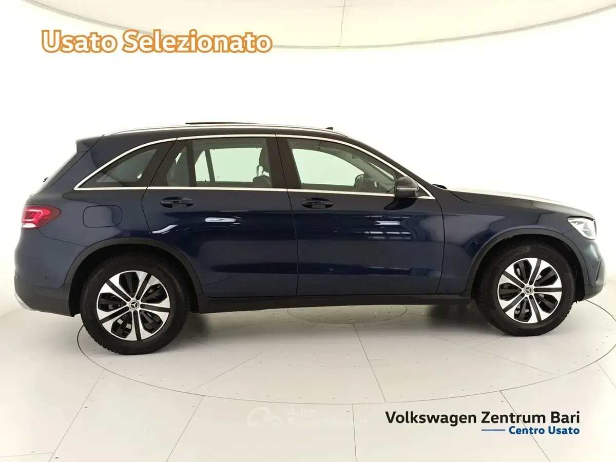 Usata Mercedes GLC220 194 CV (142 kW) 2021 Blu SUV