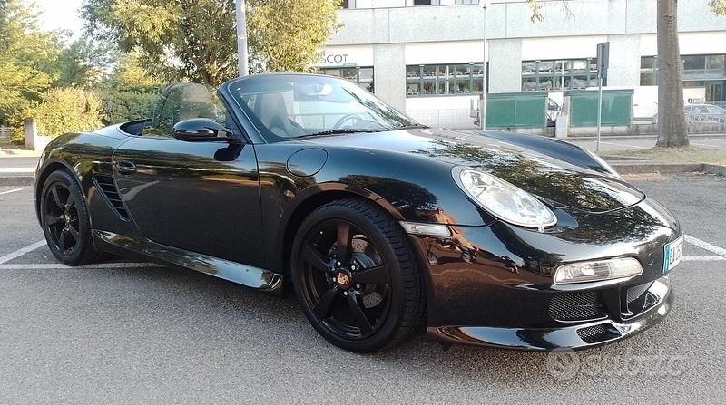 Nero Usata 2010 Porsche Boxster Cabrio | 36.000 € (Buon prezzo) - Immagine 1/4