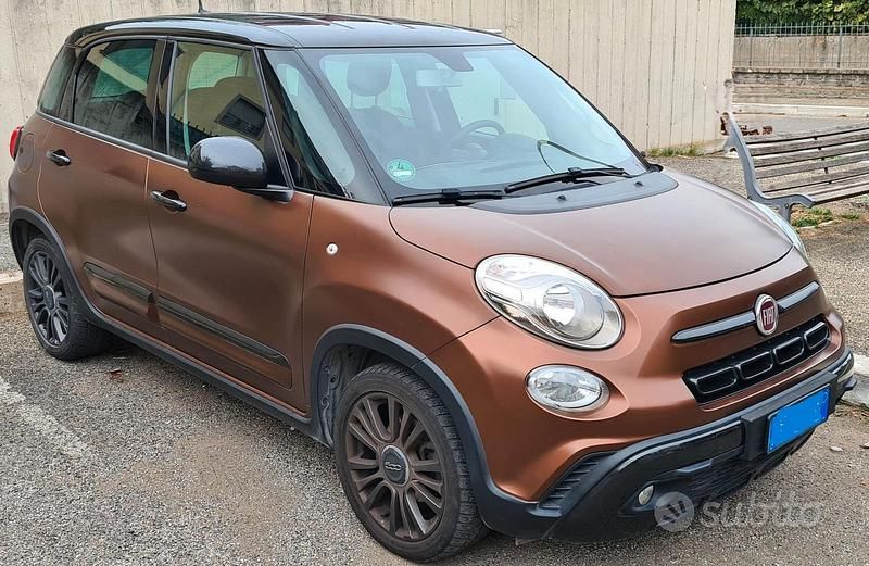Bronzo Usata 2019 Fiat 500L Cross Monovolume | 16.000 € (Molto cara) - Immagine 1/4