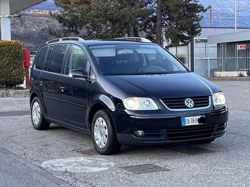 Usata VW Touran 140 CV (102 kW) 2005 Monovolume
