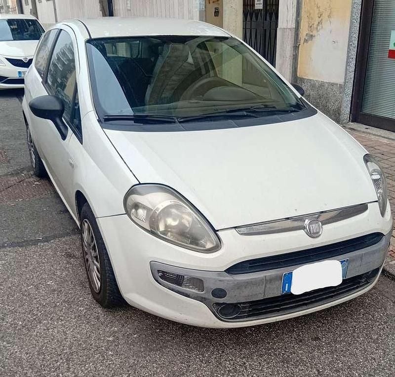 Usata Fiat Punto Evo Active 75 CV (55 kW) 2011 Bianco Utilitaria