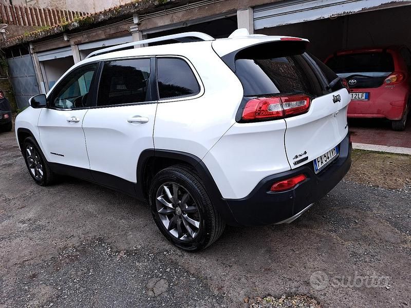 Usata Jeep Cherokee 200 CV (147 kW) 2015 Bianco SUV