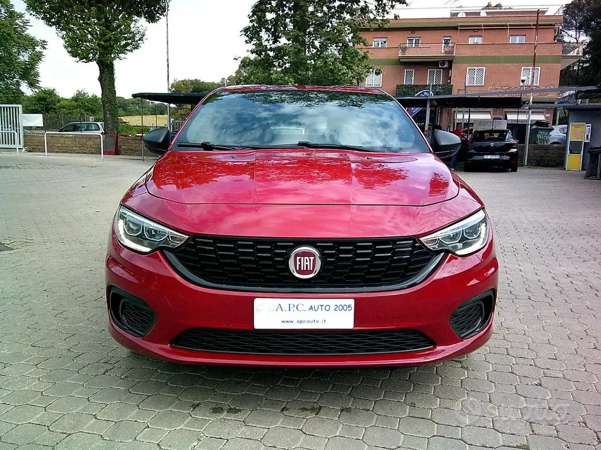 Usata Fiat Tipo Street 95 CV (69 kW) 2021 Rosso Berlina