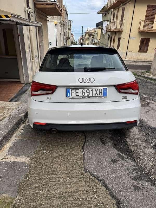 Usata Audi A1 Sportback Ambiente 90 CV (66 kW) 2015 Utilitaria
