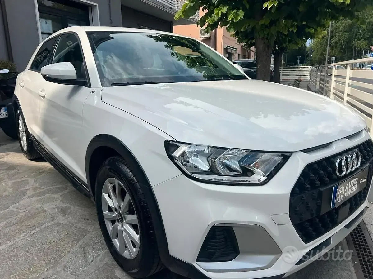 Usata Audi A1 Business 116 CV (85 kW) 2024 Bianco SUV