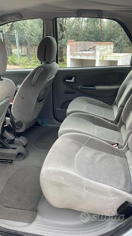 Usata 2003 Renault Scénic Monovolume | 1300 € - Immagine 1/4