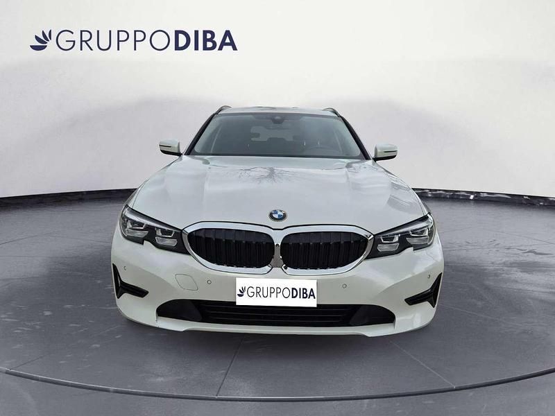 Usata BMW 320 Advantage 190 CV (139 kW) 2021 Bianco Station wagon