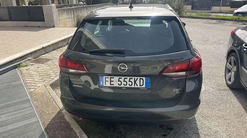 Usata Opel Astra Business 110 CV (80 kW) 2016 Station wagon