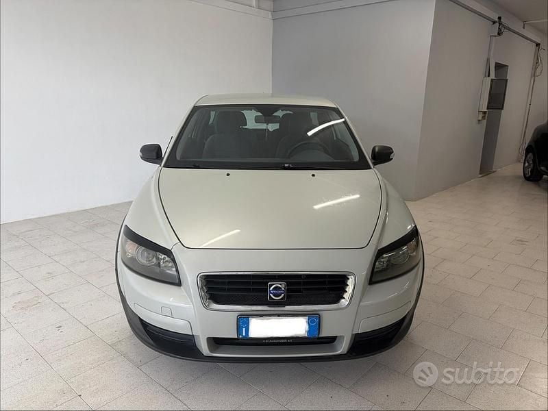 Usata Volvo C30 Summum 110 CV (80 kW) 2007 Grigio Utilitaria