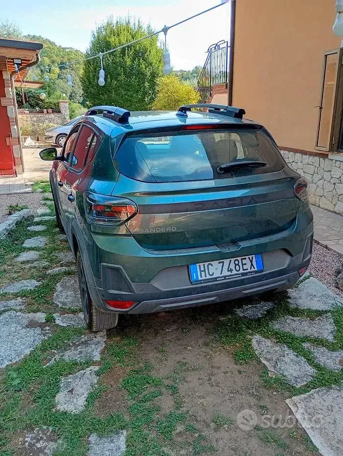 Usata Dacia Sandero Stepway 122 CV (89 kW) 2026 Verde Monovolume