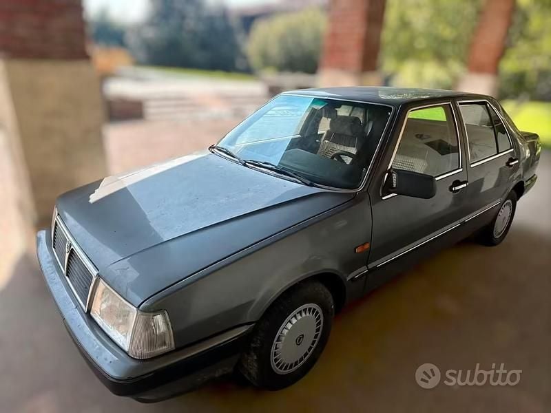 Usata Lancia Thema 1986 Grigio Berlina