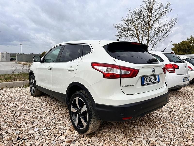 Occasion Nissan Qashqai Tekna 116 ch (85 kW) 2016 Blanc SUV