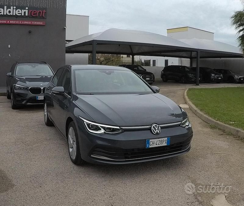 Usata VW Golf VIII Style 150 CV (110 kW) 2022 Grigio Berlina