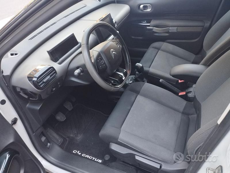 Usata Citroën C4 Shine 110 CV (80 kW) 2018 Berlina