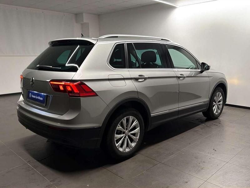 Usado VW Tiguan Business 150 CV (110 kW) 2020 Plateado SUV