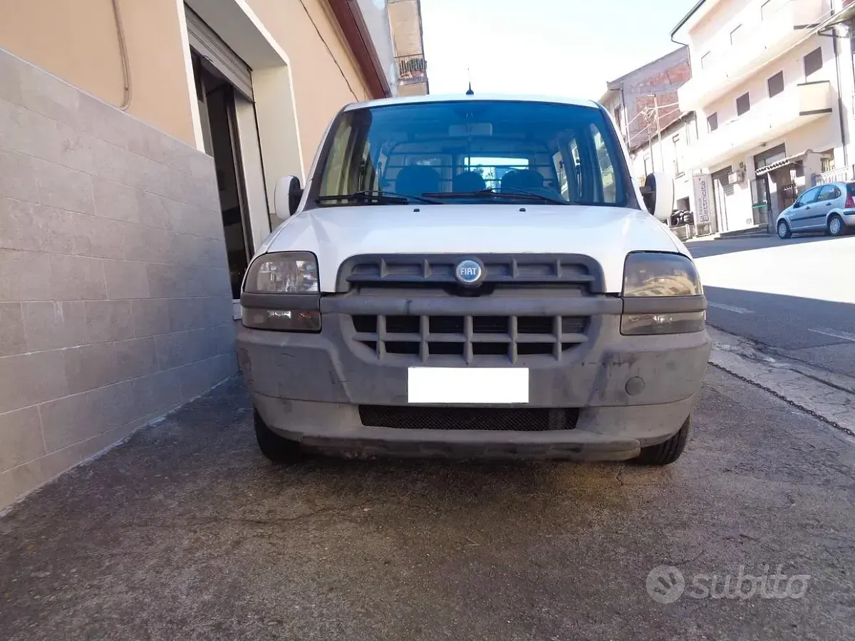 Usata Fiat Doblò 63 CV (46 kW) 2002 Bianco Monovolume