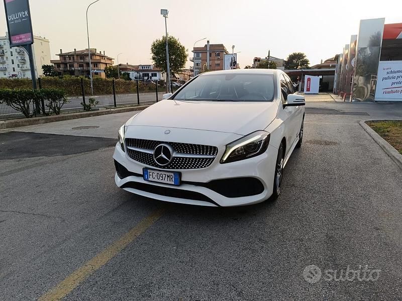 Bianco Usata 2016 Mercedes A180 AMG Tre volumi | 13.500 € (Buon prezzo) - Immagine 1/4