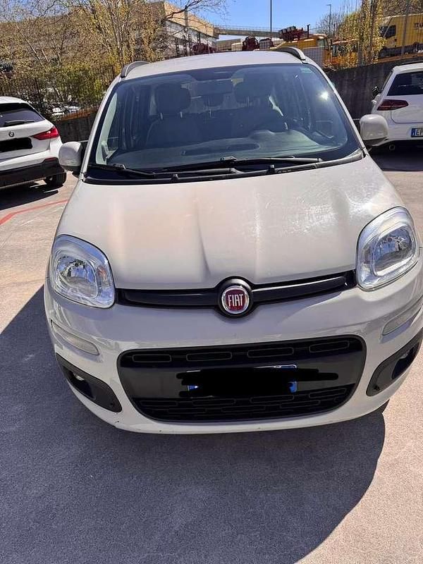 Usata Fiat Panda Lounge 75 CV (55 kW) 2014 Beige Utilitaria