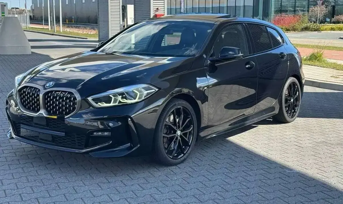 Usata BMW 120 Sport Line 190 CV (139 kW) 2020 Nero Berlina