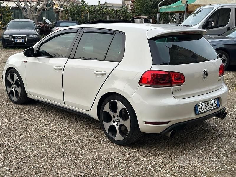 Usata VW Golf VI GTI 210 CV (154 kW) 2011 Bianco Utilitaria