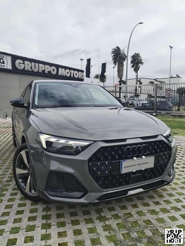 Usata Audi A1 110 CV (80 kW) 2024 Grigio SUV
