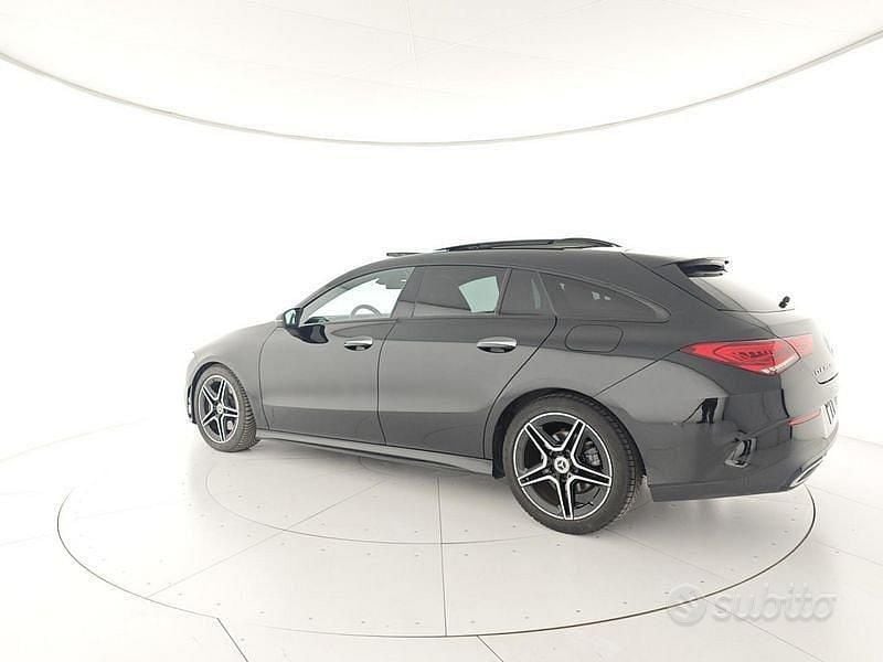 Usata Mercedes CLA200 150 CV (110 kW) 2021 Nero Berlina