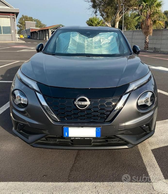 Usata Nissan Juke N-Connecta 94 CV (69 kW) 2023 Grigio SUV