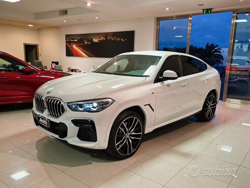 Usata BMW X6 M Sport 333 CV (244 kW) 2022 Bianco SUV