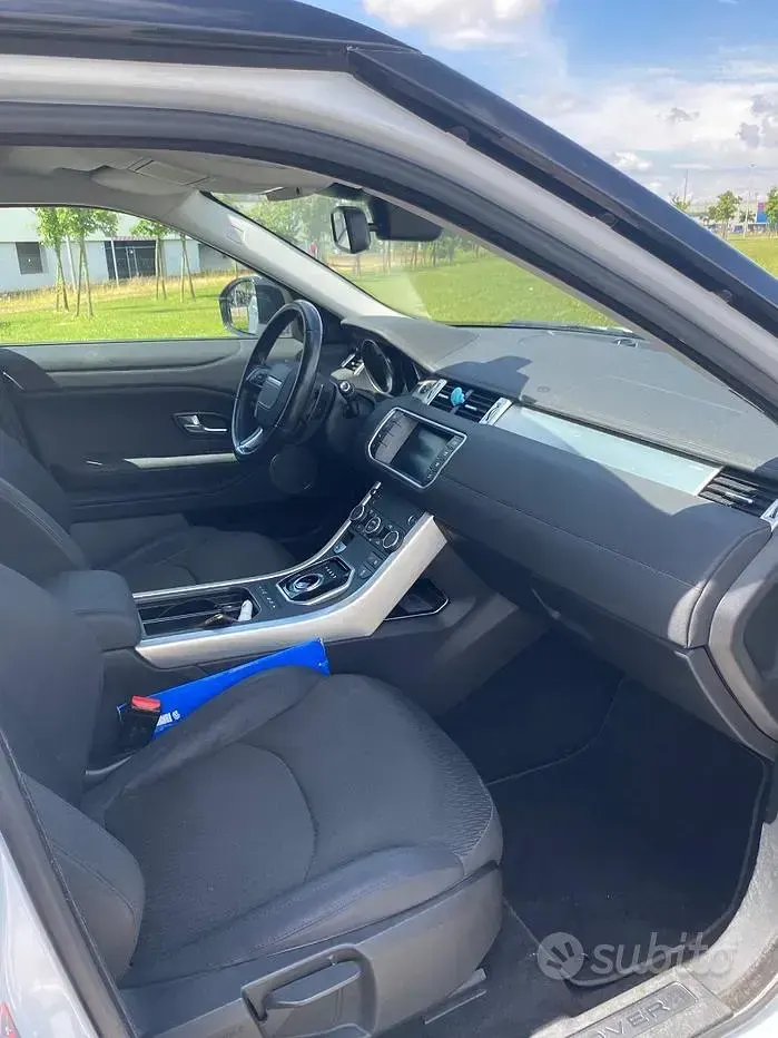 Usata Land Rover Range Rover evoque 150 CV (110 kW) 2017 Bianco SUV