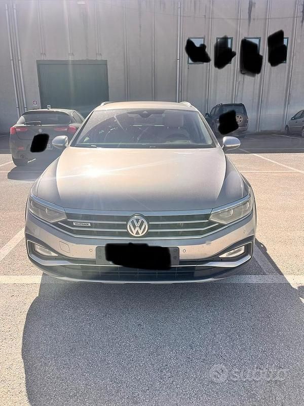 Usata VW Passat Alltrack 190 CV (139 kW) 2019 Grigio Station wagon