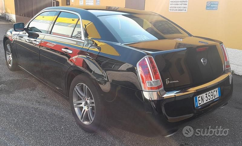 Usata Lancia Thema Platinum 239 CV (175 kW) 2012 Nero Berlina