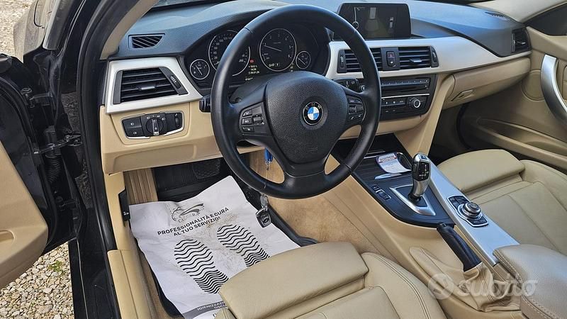 Usata BMW 316 Sport Line 116 CV (85 kW) 2013 Nero Station wagon