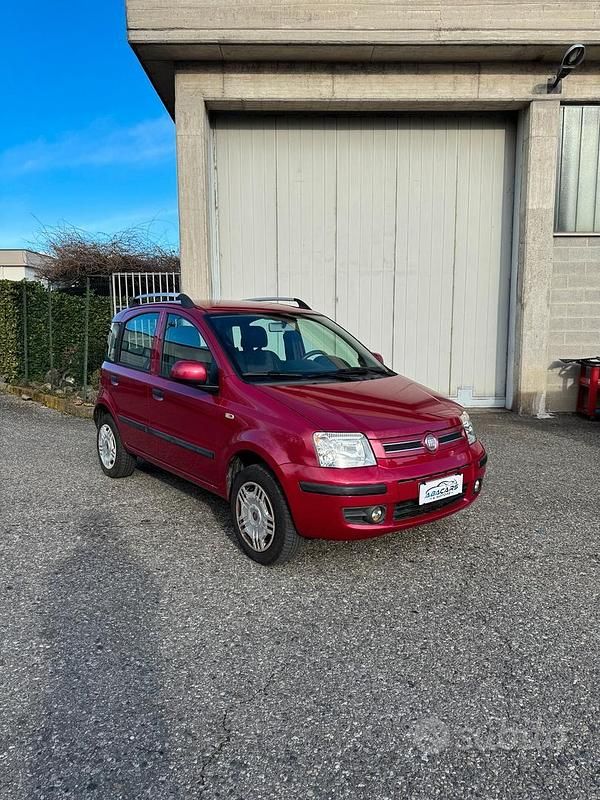 Usata Fiat Panda 69 CV (50 kW) 2010 Rosso Utilitaria