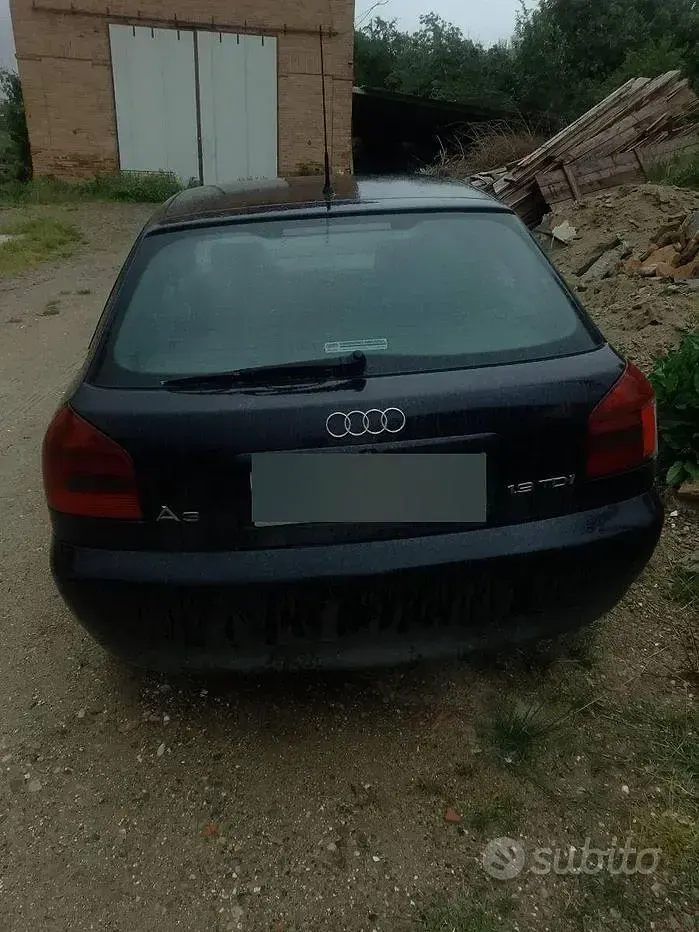 Usata Audi A3 110 CV (80 kW) 2000 Blu Utilitaria