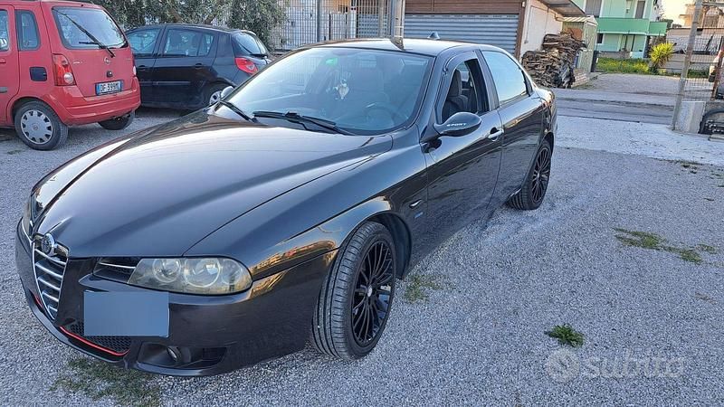 Usata Alfa Romeo 156 116 CV (85 kW) 2005 Nero Berlina