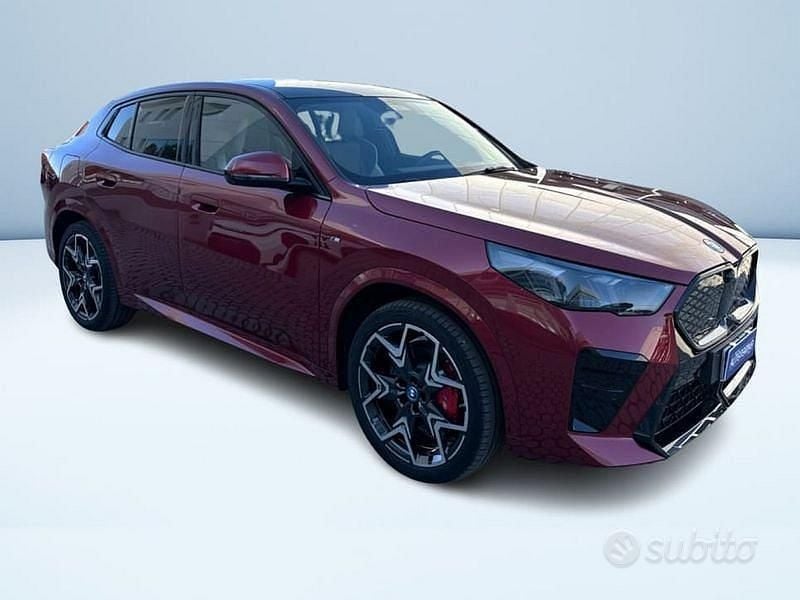 Usata BMW iX2 M Sport 230 kW (313 CV) 2024 Rosso SUV