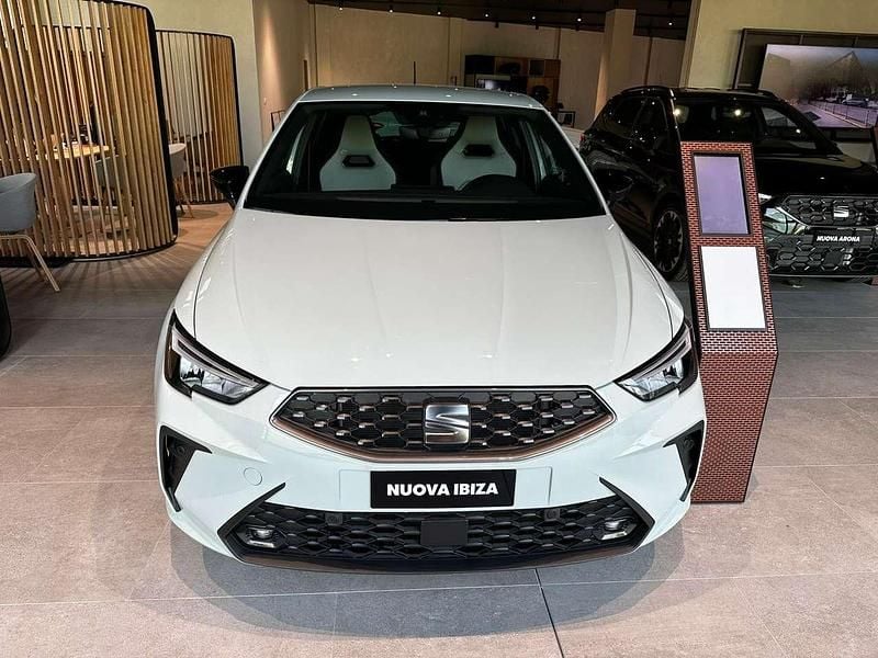 Nuova Seat Ibiza Style 116 CV (85 kW) 2026 Fiord blue Berlina