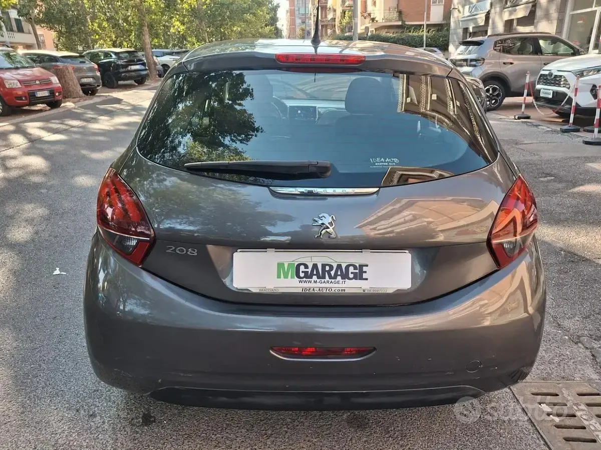 Usata Peugeot 208 75 CV (55 kW) 2018 Grigio Utilitaria