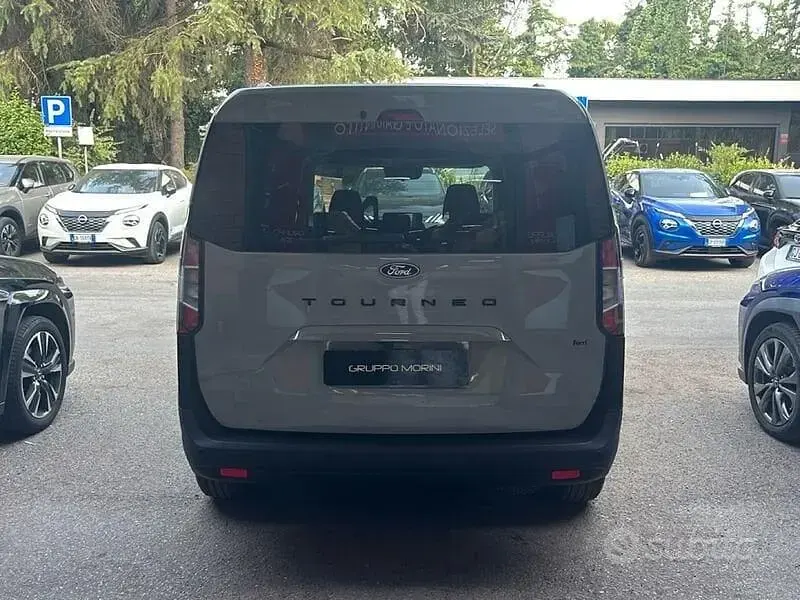 Usata Ford Tourneo Courier Titanium 125 CV (91 kW) 2024 Other Monovolume