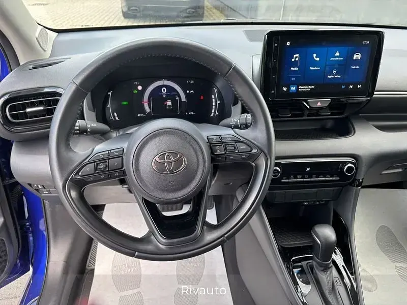 Usata Toyota Yaris Hybrid Trend 116 CV (85 kW) 2025 Blu Utilitaria